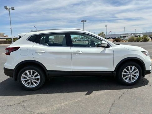 Certified 2022 Nissan Rogue Sport SV FWD image 6