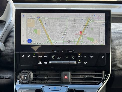 Used 2024 Toyota bZ4X FWD image 27