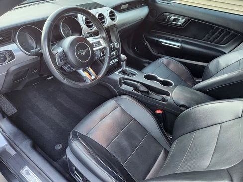 Used 2019 Ford Mustang Premium RWD image 12