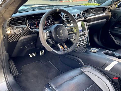 Used 2020 Ford Mustang Shelby GT500 w/ Technology Package image 16