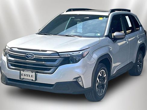 Certified 2025 Subaru Forester Premium w/ Convenience Package #1 image 3