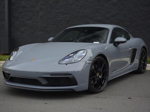 Certified 2025 Porsche 718 Cayman GTS RWD image 35