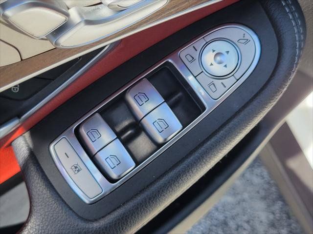 Used 2022 Mercedes-Benz GLC 300 4MATIC image 24