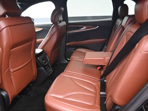 Used 2016 Lincoln MKX Reserve w/ Driver Assistance Package AWD/4WD image 15