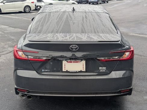 Used 2025 Toyota Camry SE image 6