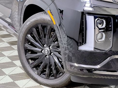 Used 2025 Hyundai Palisade Calligraphy image 12