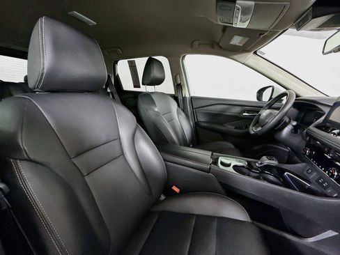 Used 2026 Nissan Rogue SL AWD/4WD image 41