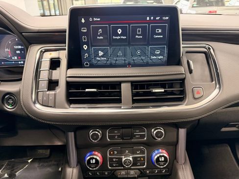 Used 2024 GMC Yukon SLT w/ SLT Premium Package AWD/4WD image 35