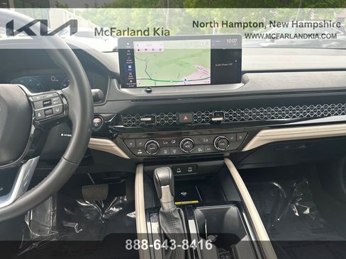 Used 2023 Honda Accord Touring image 17