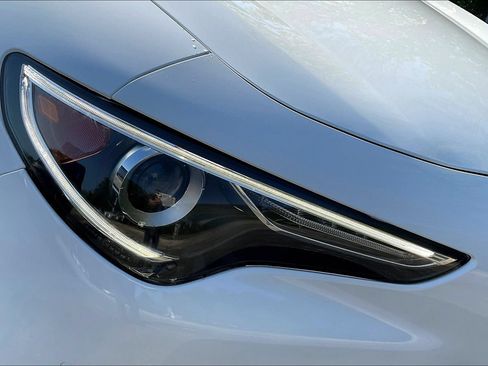 Used 2018 Alfa Romeo Stelvio Ti AWD/4WD image 31