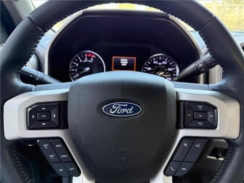 Used 2020 Ford F250 Lariat image 28