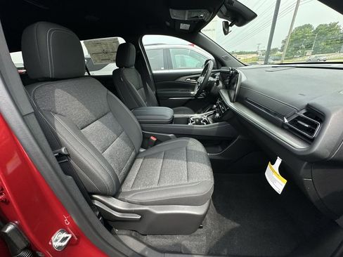 New 2025 Chevrolet Traverse LT w/ Enhanced Driving Package image 25