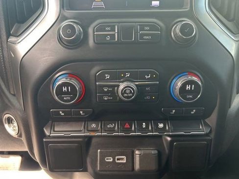 Used 2021 Chevrolet Silverado 1500 LT image 26