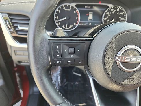 Used 2022 Nissan Rogue SL AWD/4WD image 21
