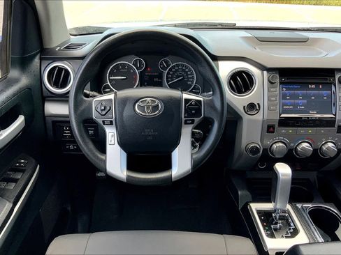 Used 2016 Toyota Tundra SR5 w/ SR5 Upgrade Package image 6