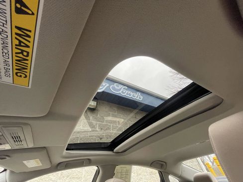 Used 2018 Honda Civic EX-T image 28