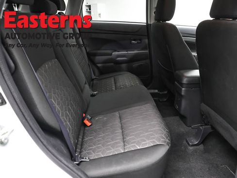 Used 2023 Mitsubishi Outlander Sport LE AWD/4WD image 23