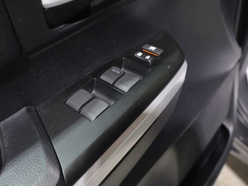 Used 2021 Toyota Tundra SR5 AWD/4WD image 15