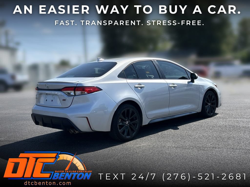 Used 2023 Toyota Corolla SE FWD image 3