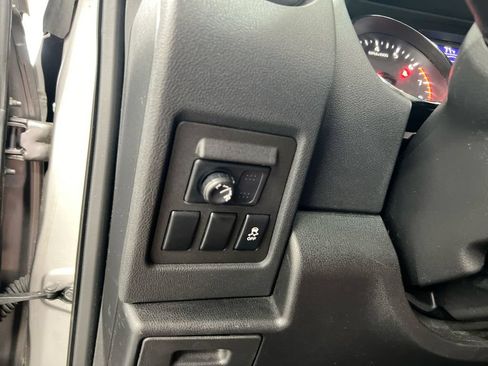 Used 2015 Nissan Rogue S w/ Convenience Package FWD image 17