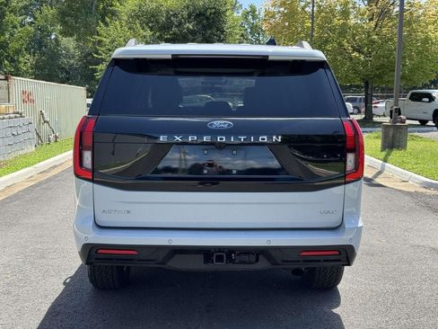 Used 2025 Ford Expedition Max Active AWD/4WD image 24