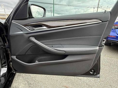 Used 2019 BMW 530i w/ Convenience Package image 27