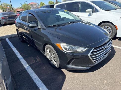 Used 2017 Hyundai Elantra SE FWD image 1