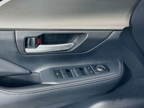 Certified 2025 Toyota Grand Highlander AWD image 17