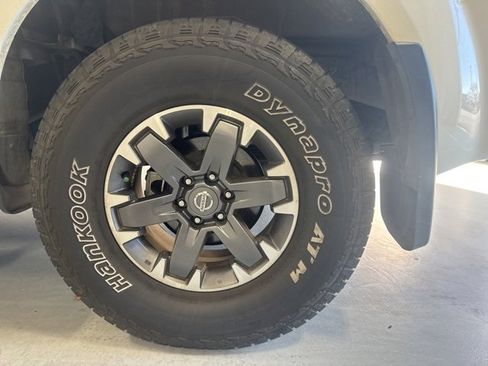 Used 2021 Nissan Frontier PRO-4X w/ Pro-4x Utility Package image 9