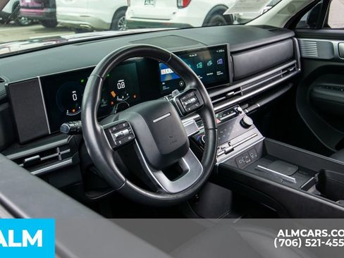 Used 2024 Hyundai Santa Fe SEL FWD image 8