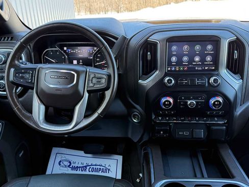 Used 2021 GMC Sierra 3500 Denali w/ Technology Package image 10