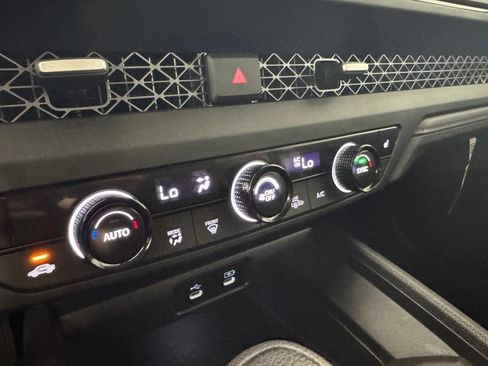 Used 2025 Honda Accord SE image 24