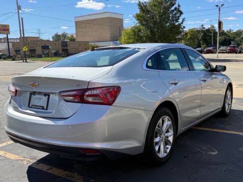 Used 2022 Chevrolet Malibu LT FWD image 8