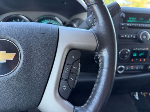 Used 2011 Chevrolet Silverado 3500 LT AWD/4WD image 15