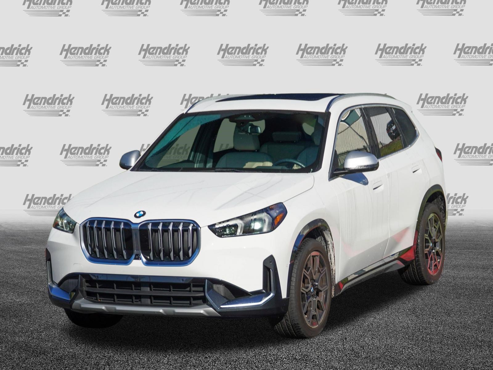 Certified 2024 BMW X1 xDrive28i w/ Technology Package AWD/4WD image 5