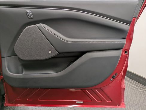 Certified 2024 Ford Mustang Mach-E Premium image 27