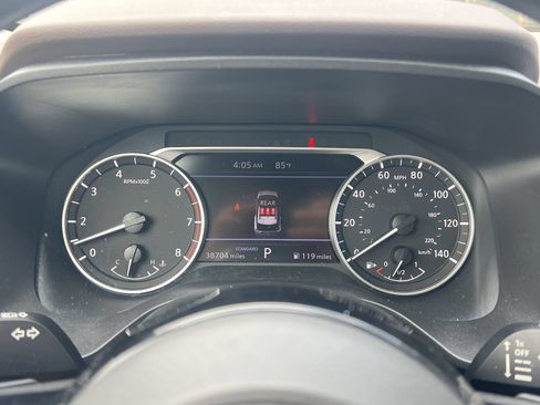 Certified 2023 Nissan Rogue SV FWD image 13