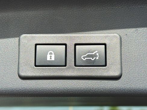Certified 2025 Subaru Ascent Bronze Edition image 13