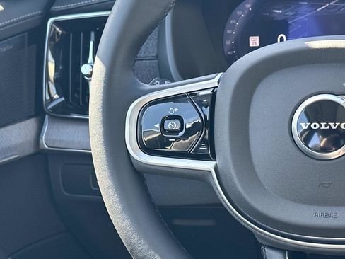 New 2026 Volvo XC90 T8 Ultra w/ Protection Package Premier image 8
