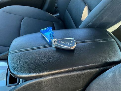 Used 2024 Chevrolet Malibu LT image 31