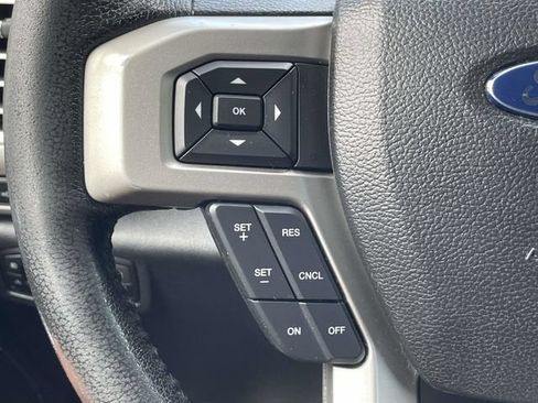 Used 2016 Ford F150 Lariat w/ Equipment Group 501A Mid RWD image 16