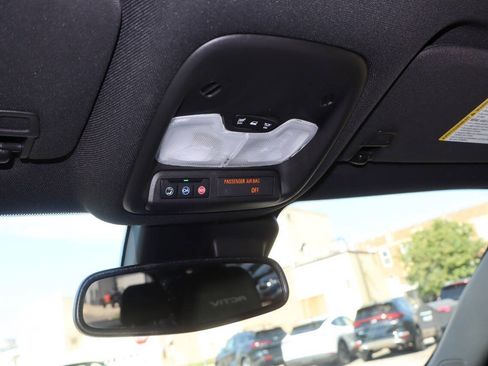 Used 2025 Chevrolet TrailBlazer ACTIV w/ Convenience Package AWD/4WD image 17
