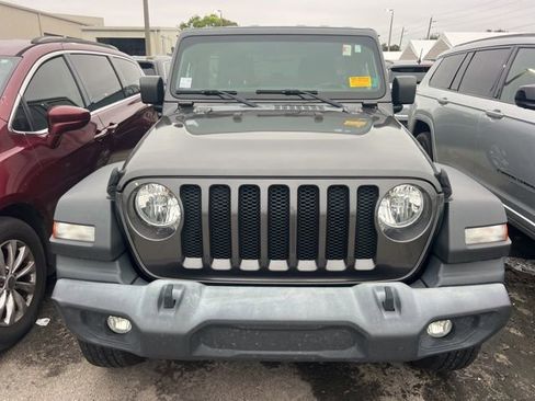 Used 2020 Jeep Wrangler Unlimited Sport S image 2