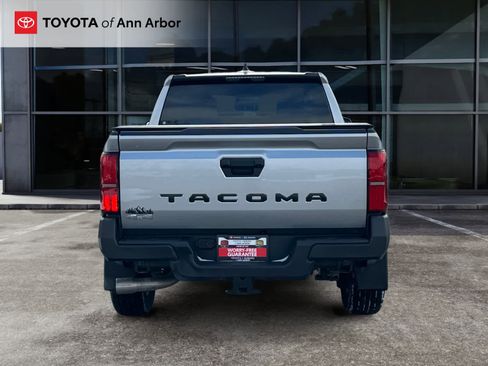 Certified 2025 Toyota Tacoma SR image 9