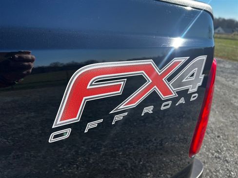 Used 2016 Ford F350 Lariat w/ Lariat Ultimate Package image 17