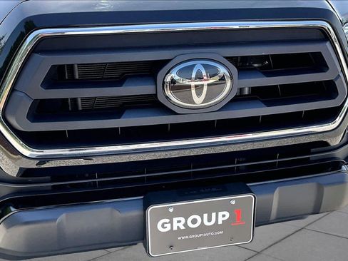 Used 2023 Toyota Tacoma SR5 AWD/4WD image 29