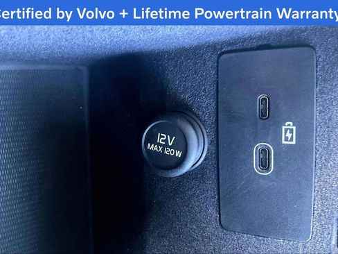 Used 2025 Volvo XC90 B6 Plus image 33