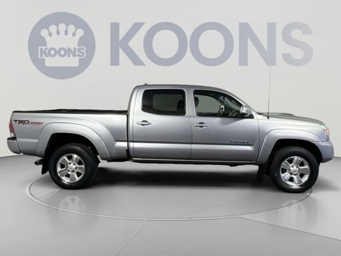 Used 2015 Toyota Tacoma 4x4 Double Cab w/ TRD Sport Package image 8