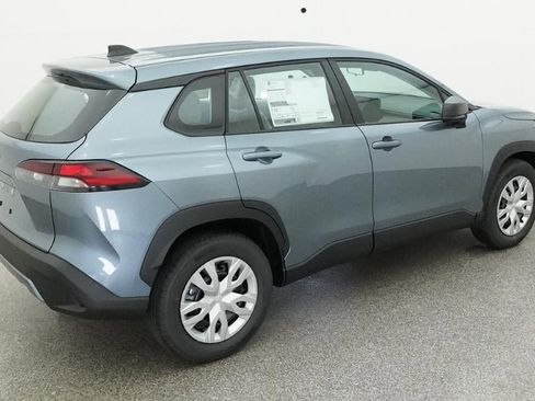 New 2026 Toyota Corolla Cross L image 9