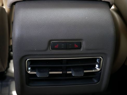 Certified 2022 Lincoln Corsair FWD w/ Equipment Group 101A image 15